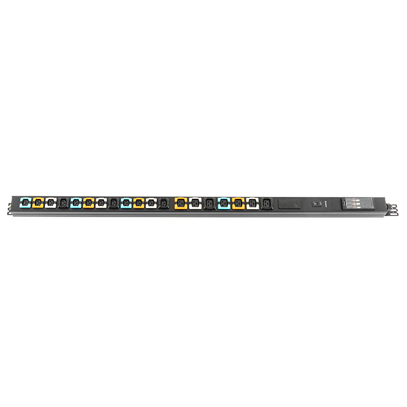 19-izlaz C13 C19 Vertikalni prekidač 3 SPD Switched Rack Pdu